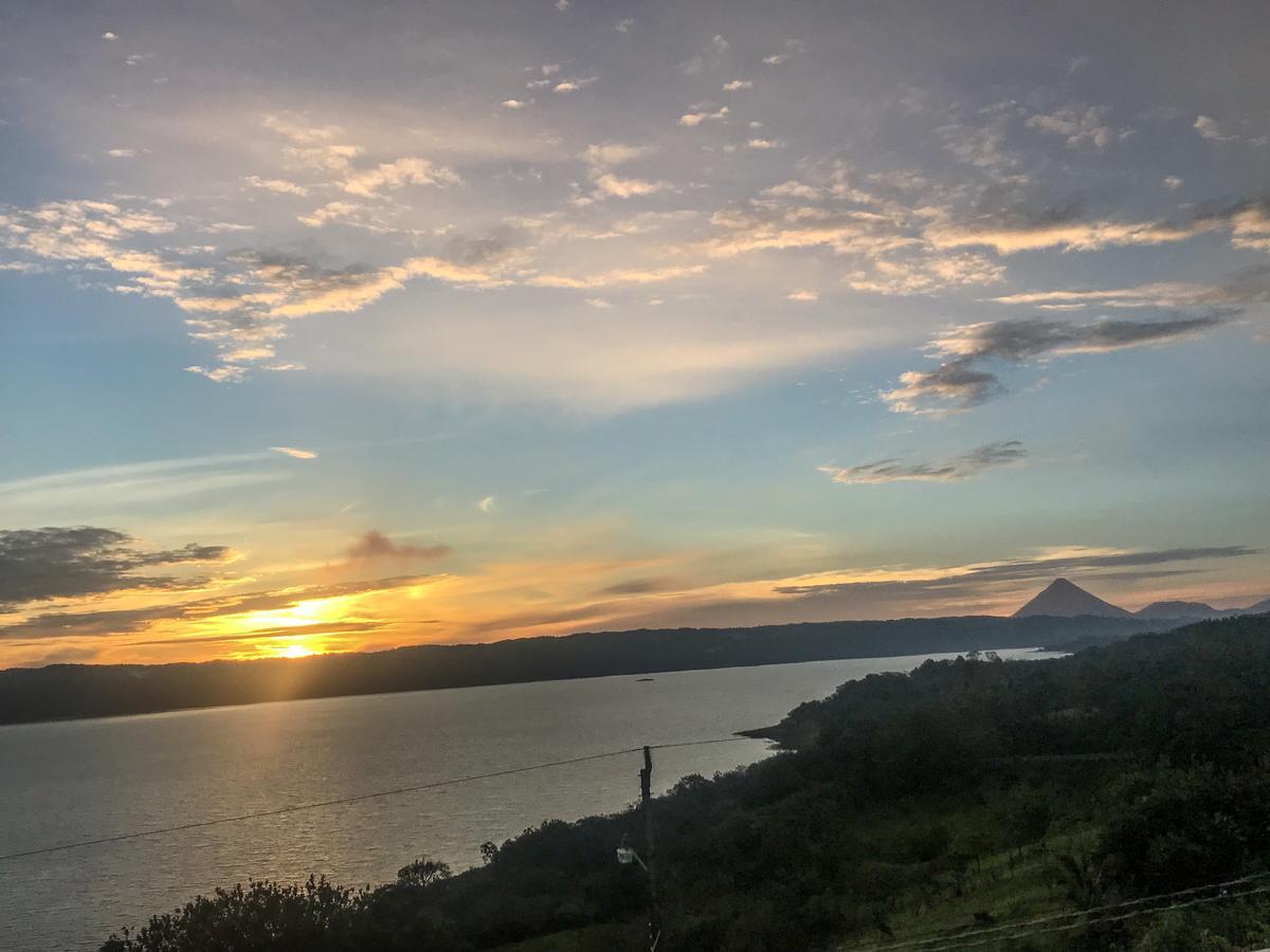 Tronadora Monte Terras Bed & Breakfast エクステリア 写真